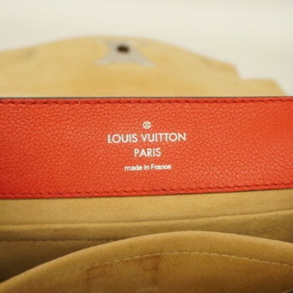 Louis Vuitton LockMe Ever BB Shoulder Bag - Picture 5 of 16